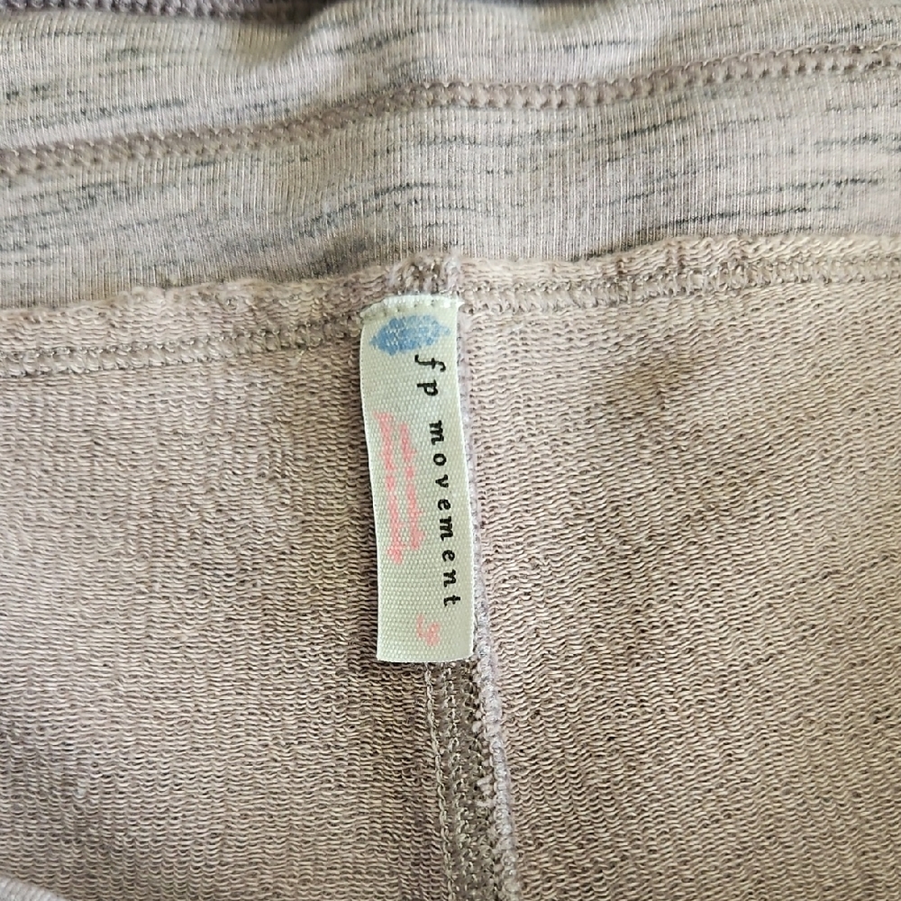 Free People Movement Kyoto Leggings Pink / Gray Large LIKE NEW! - Picture 4 of 6